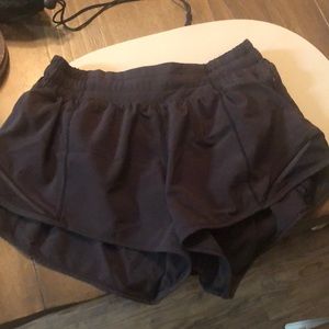 Size 4 regular black Lululemon shorts 2.5